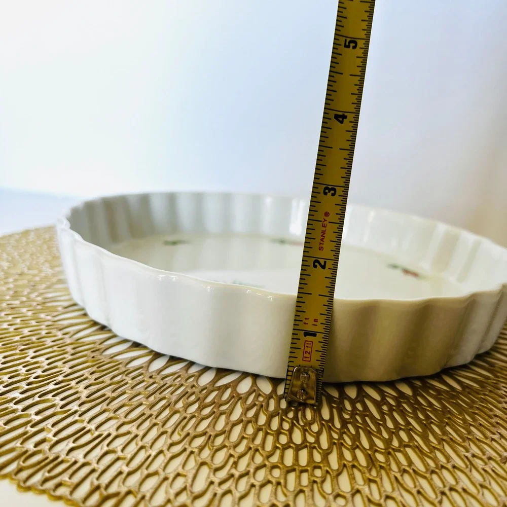 Christineholm Rose Quiche Dish Tart Pan Fluted Edges Cottagecore Floral‎ Design
